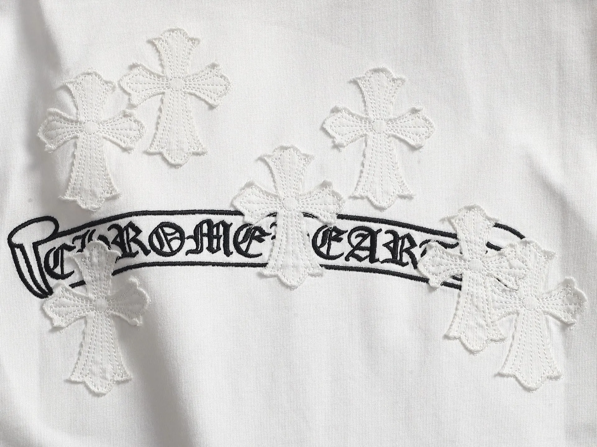 𝗖𝗵𝗿𝗼𝗺𝗲 𝗛𝗲𝗮𝗿𝘁𝘀/ 2026 New Arrival Original T 👑 ！ ！ ✟ ！ 👍 ✂️Quality , ！ 。 ： ➕100% 。Authentic ➕ ➕3D ➕ ： ！ ！ Authentic ！ Same Style ！ ：White Black Size：S-XL